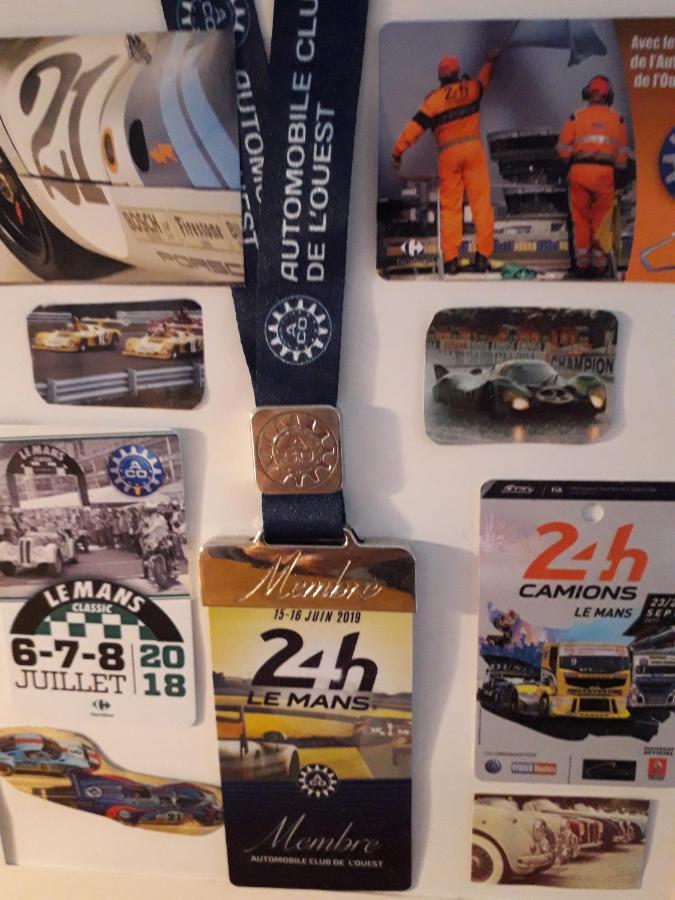 Les Tulipiers, Parking Securise, Lit Queen-Size, Le Port Du Mans Le Mans Bagian luar foto