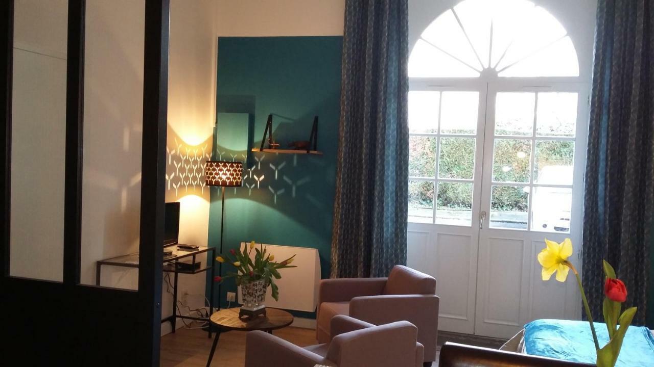 Les Tulipiers, Parking Securise, Lit Queen-Size, Le Port Du Mans Le Mans Bagian luar foto