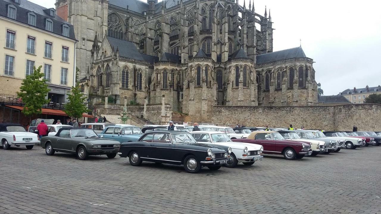 Les Tulipiers, Parking Securise, Lit Queen-Size, Le Port Du Mans Le Mans Bagian luar foto