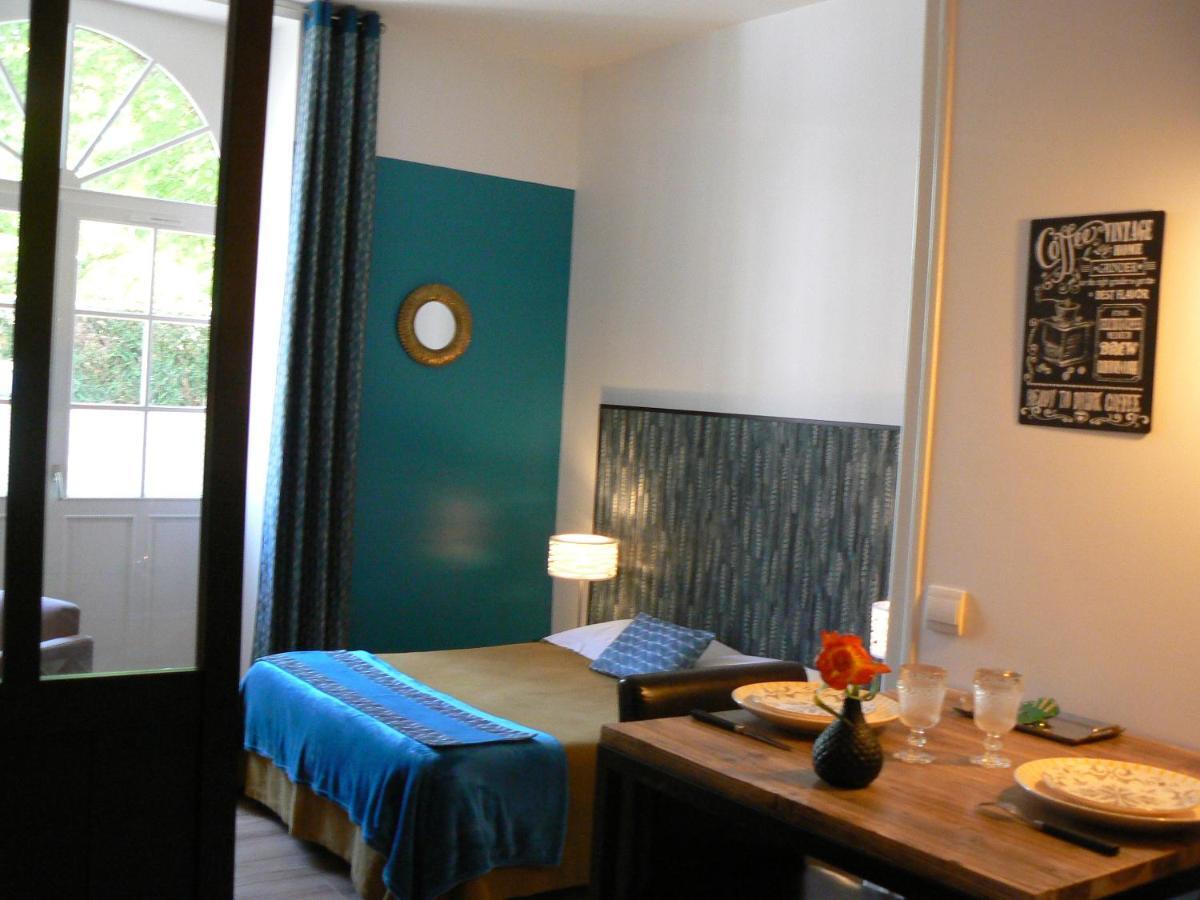 Les Tulipiers, Parking Securise, Lit Queen-Size, Le Port Du Mans Le Mans Bagian luar foto